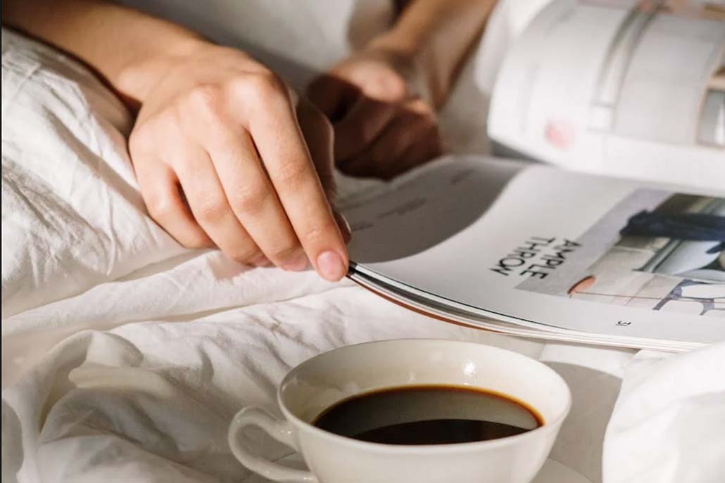 ochtendroutines, kop koffie, lezen, krant