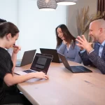 Beter samenwerken begint bij feedback geven,  zonder conflict of hiërarchie