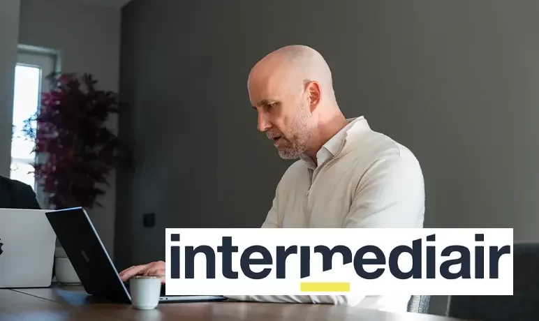 https://www.intermediair.nl/werk-en-carriere/op-de-werkvloer/agenda-dartbord-bjorn-deusings-time-management