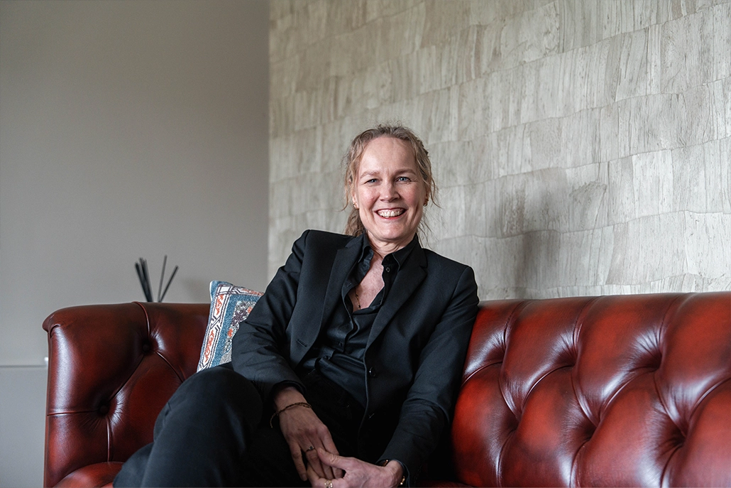 Sterk in je schoenen staan laat je bijvoorbeeld zien met je lichaamstaal