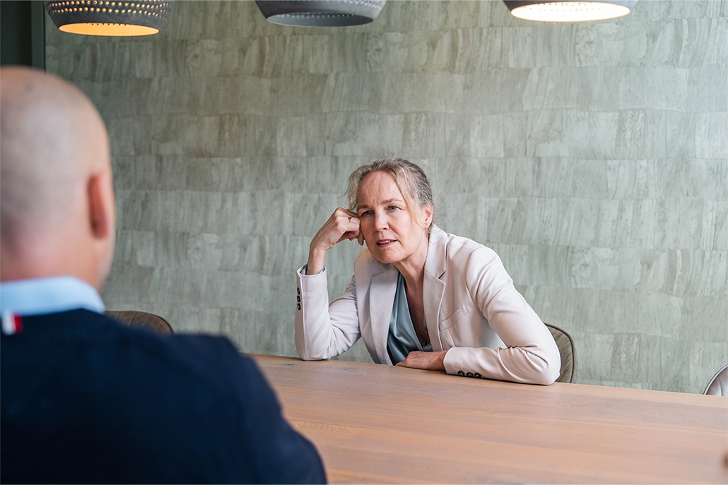 een stilte laten vallen kan een gesprekstechniek zijn als je hem bewust toepast