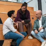 Hoe voorkom je dat je overkomt als een betweter? Effectieve gesprekstechnieken om direct toe te passen